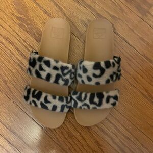 🔥REEF🔥Leopard Print Fur Slides, Size 9